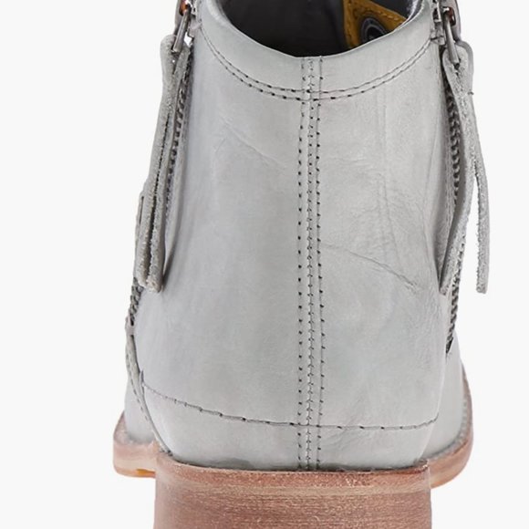 NEW!!! Out of stock Catepillar Boot - Picture 2 of 11